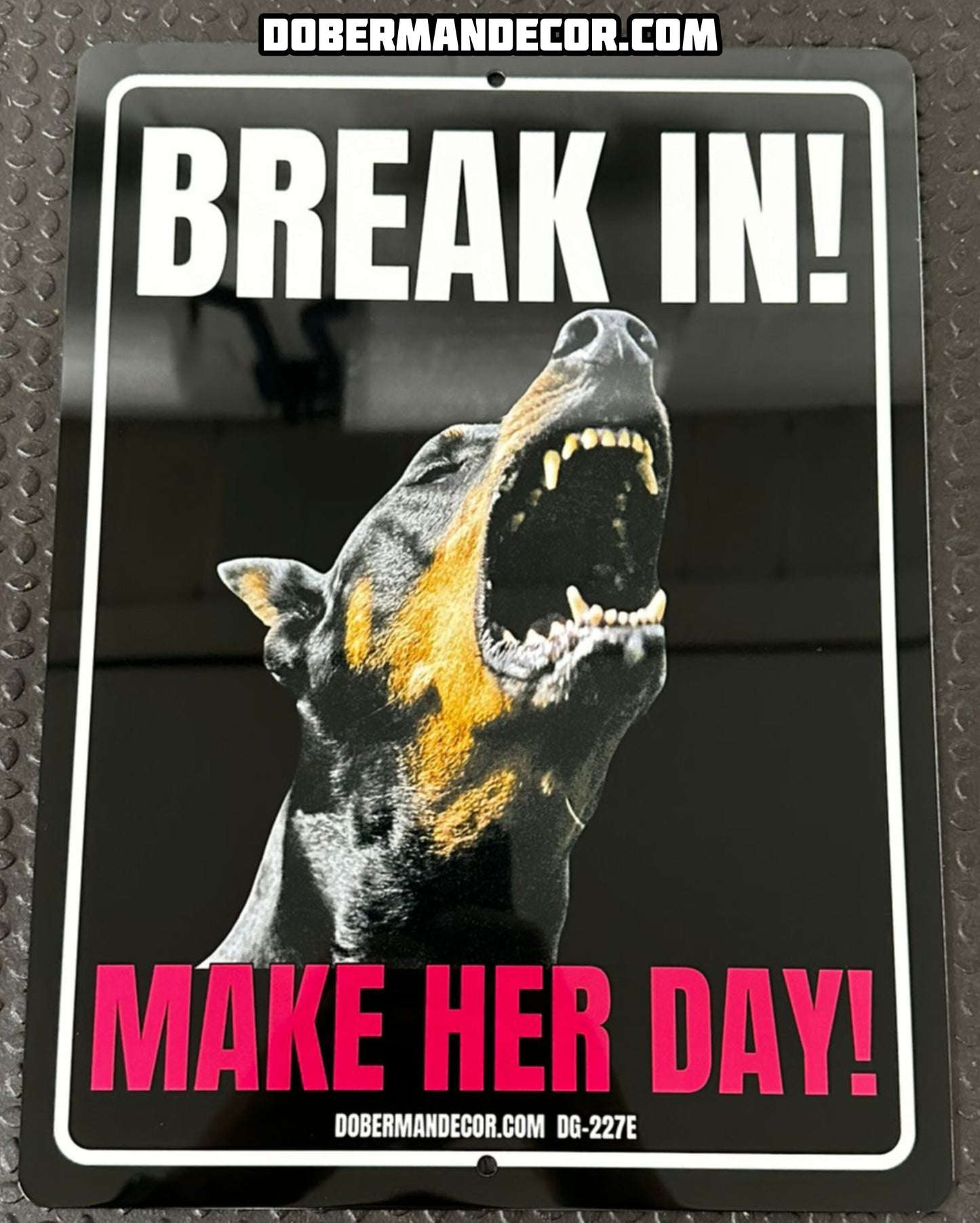 Doberman Sign DG-227